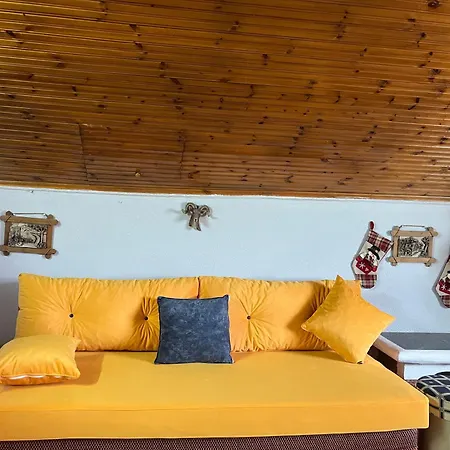 Apartamente Korce Pensjonat *